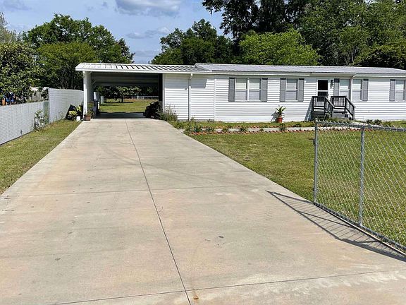 2nd image of 135 SE Scarlett Way