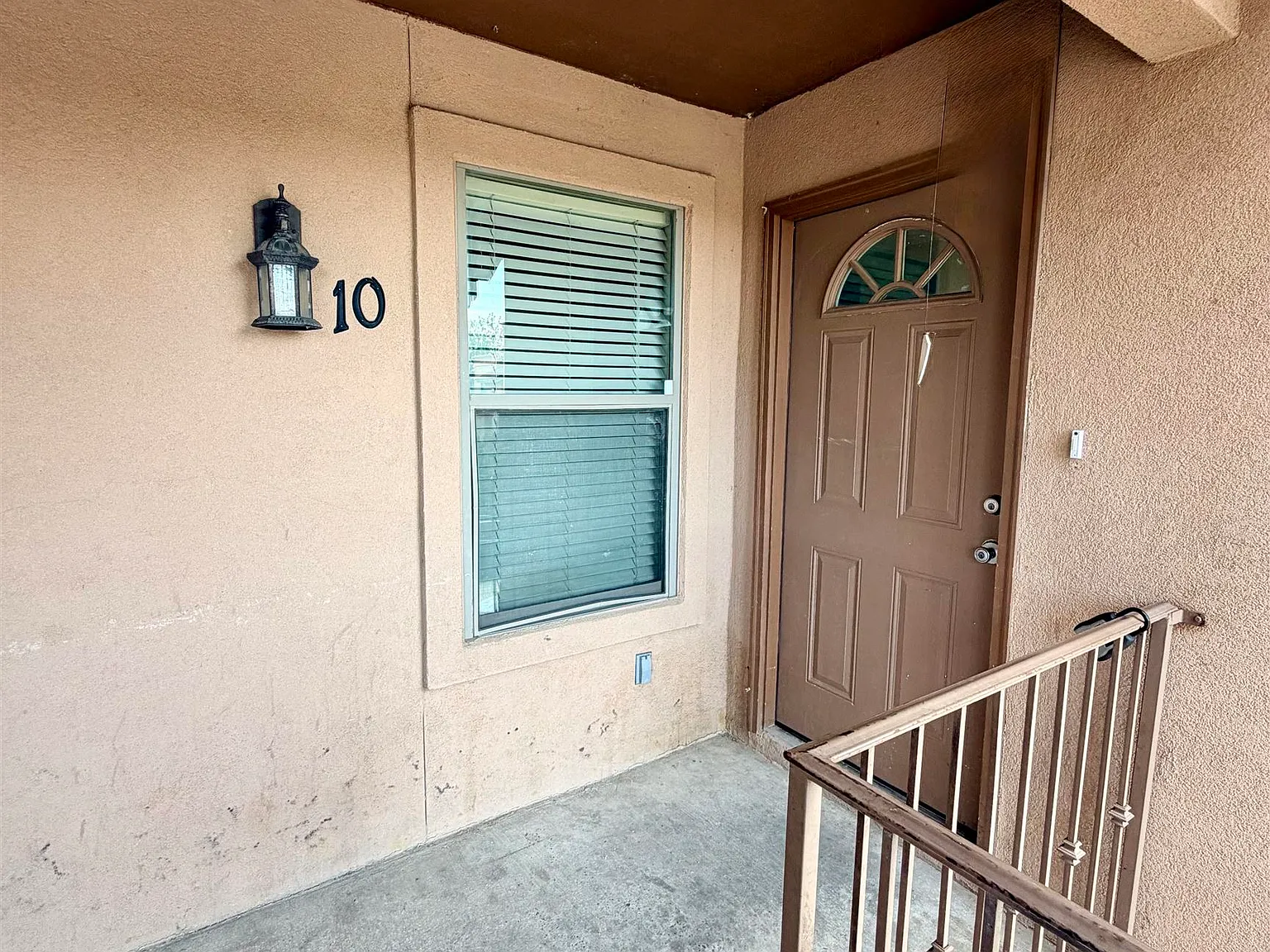 3 bed, 2.0 bath, 1265 sqft, $1,400 — Photo 4