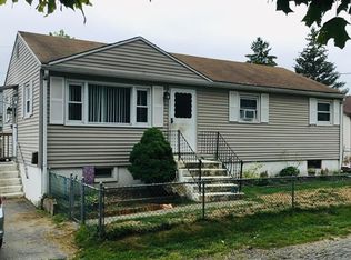 115 Lawndale St, Chicopee, MA 01013