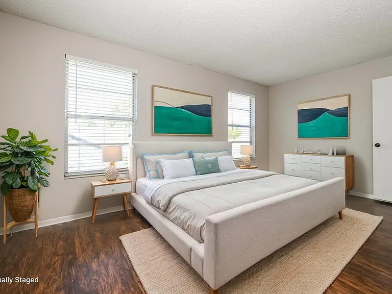 7663 Sapphire Ln — Photo 12