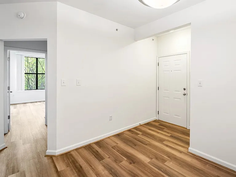 760 Walker Sq #3C — Photo 6