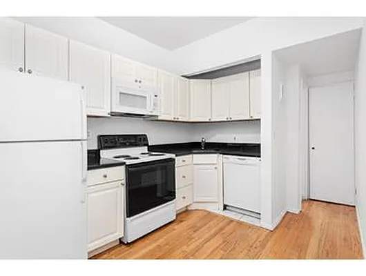 Rented by Douglas Elliman | media 7