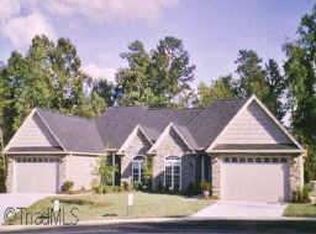 133 Greystone Ln, Mount Airy, NC 27030