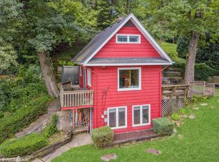 907 Ski Hill Rd, Fox River Grove, IL 60021