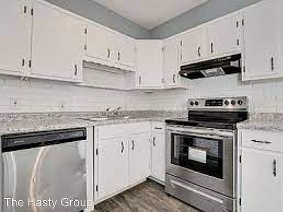 4th image of 7412 E 113th St