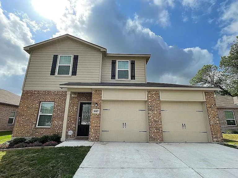 1687 Twin Estates Dr — Photo 20