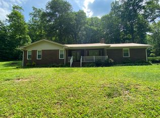 299 Meadowbrook Dr, Andrews, NC 28901
