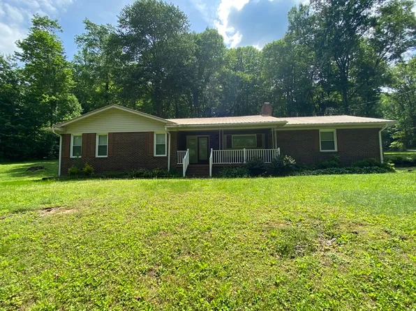 299 Meadowbrook Dr, Andrews, NC 28901