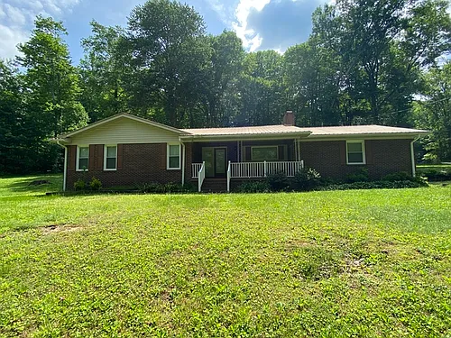 299 Meadowbrook Dr Photo 1
