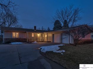 12108 Westover Rd, Omaha, NE 68154