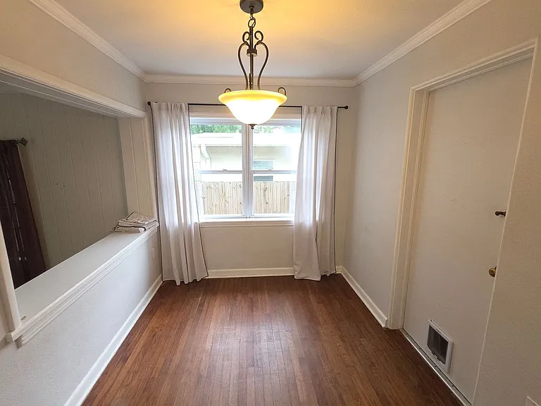 3116 Amherst Ave — Photo 6