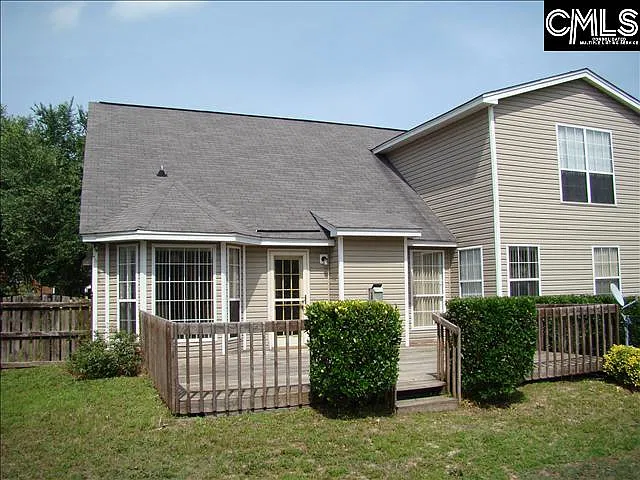3 bed, 1750 sqft, $1,900 — Photo 2