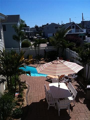 2nd image of 234 W 22nd St
