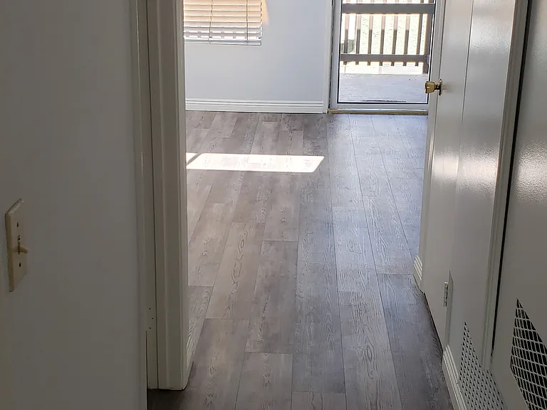 5042 Dunbar Dr #C — Photo 18