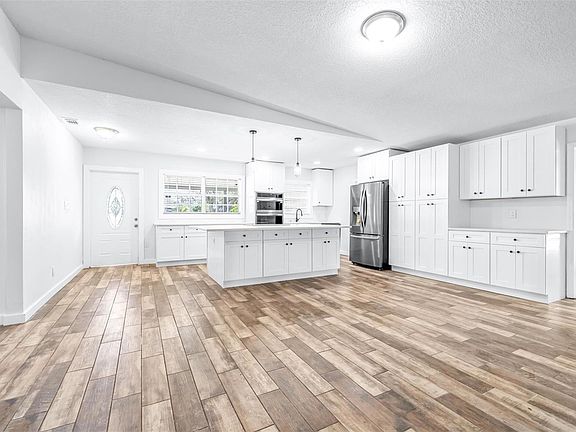 5th image of 3625 S Omar Ave #B
