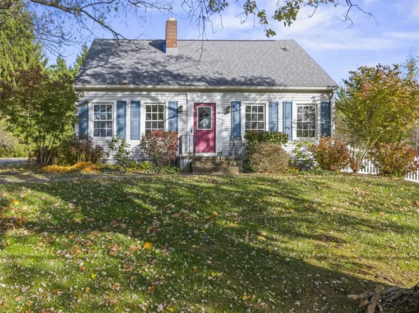 409 E Jamestown Rd, Greenville, PA 16125