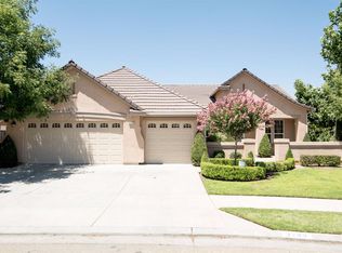 3289 Rialto Ave, Clovis, CA 93619