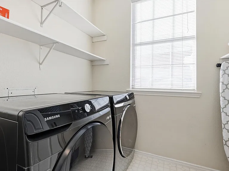 2707 Rochelle Dr — Photo 35