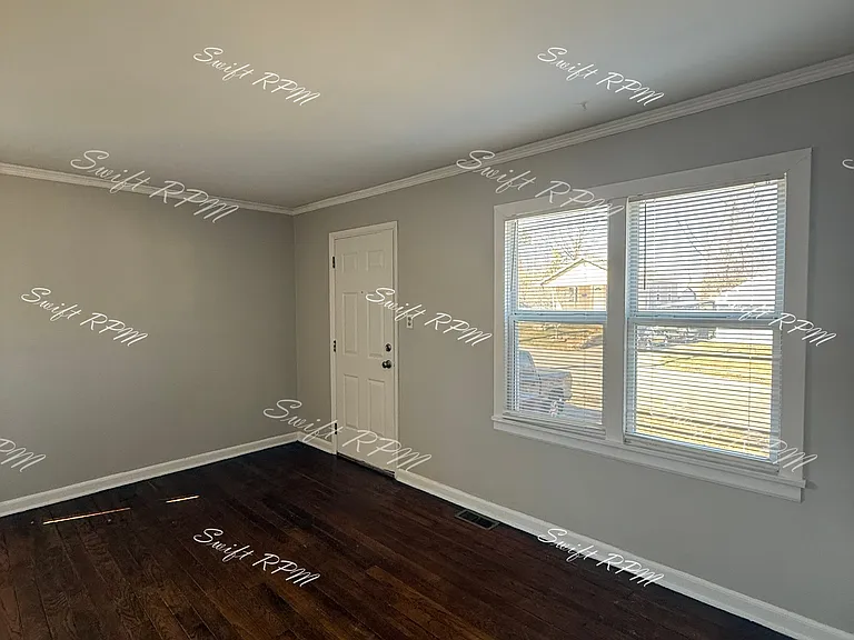 1147 Oakland Ave — Photo 3
