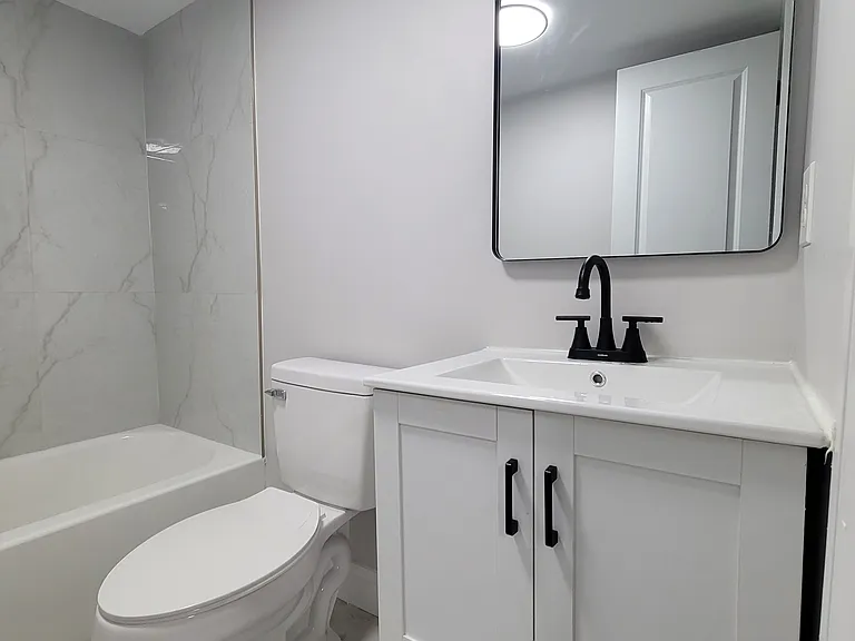 19-25 Vineyard Ave #301 — Photo 5