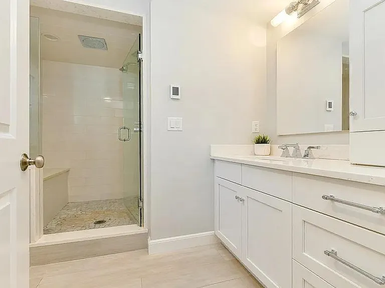 38 Dartmouth Ave — Photo 13