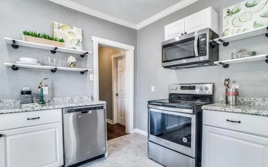 2 bed, 947 sqft, $1,600 — Photo 4
