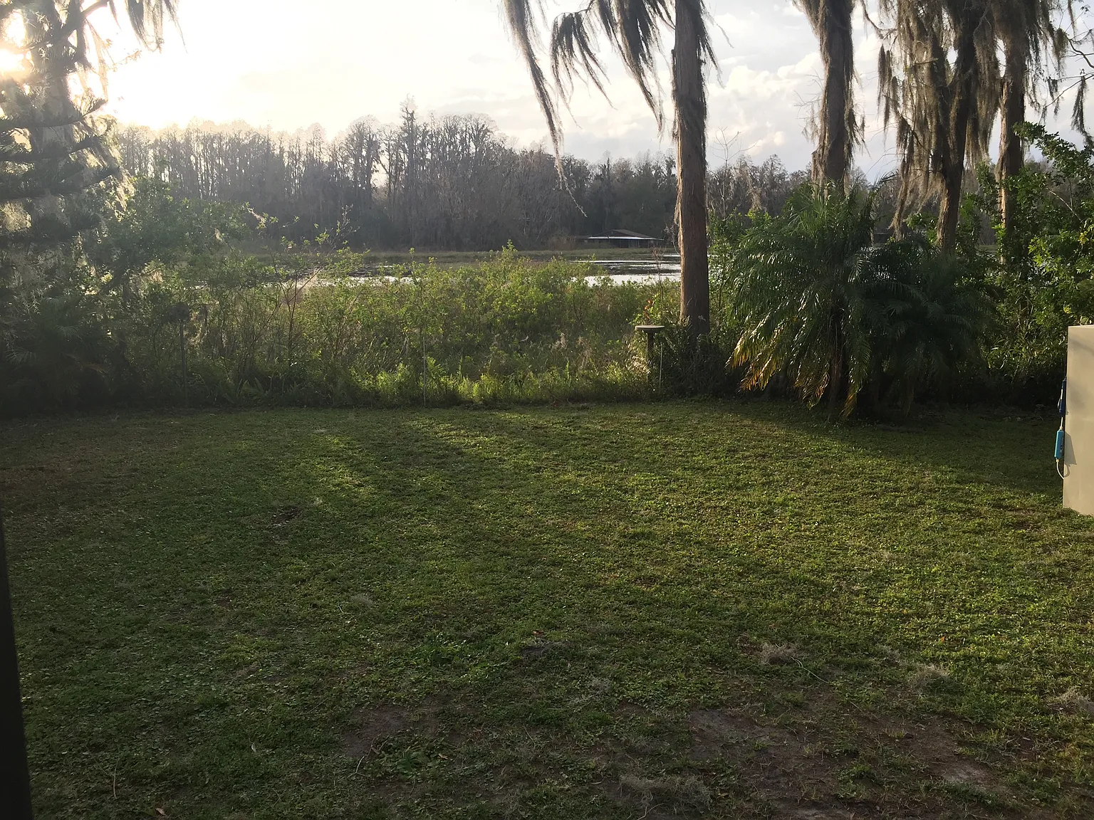 3 bed, 1150 sqft, $1,900 — Photo 1