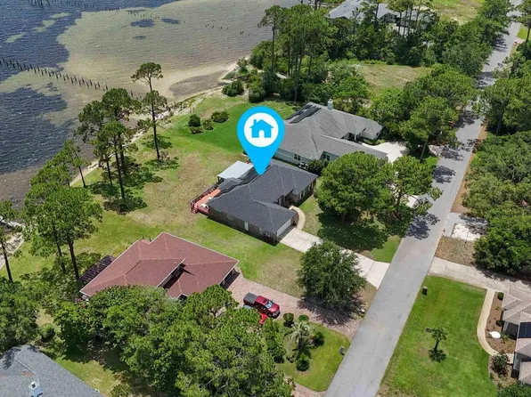 6817 Tidewater Dr, Navarre, FL 32566