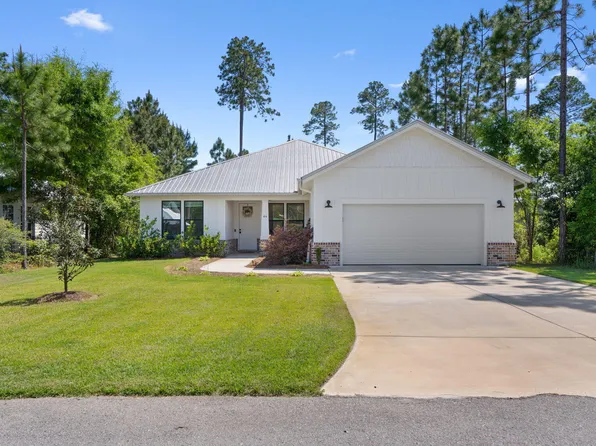 64 Grizzly St E, Freeport, FL 32439