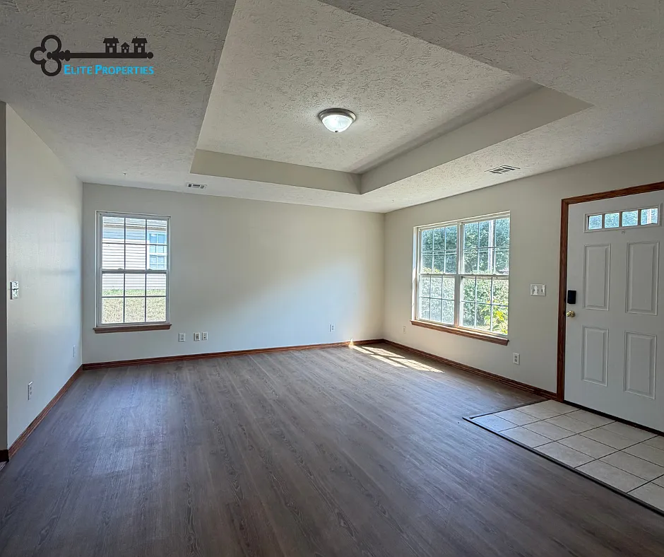 2 bed, $1,000 — Photo 3