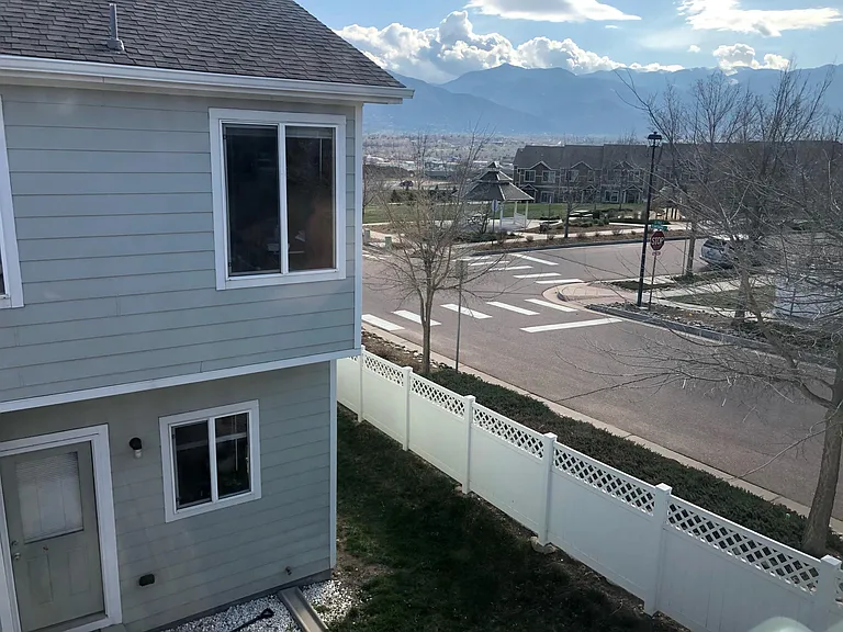2264 Saint Paul Dr #B — Photo 10