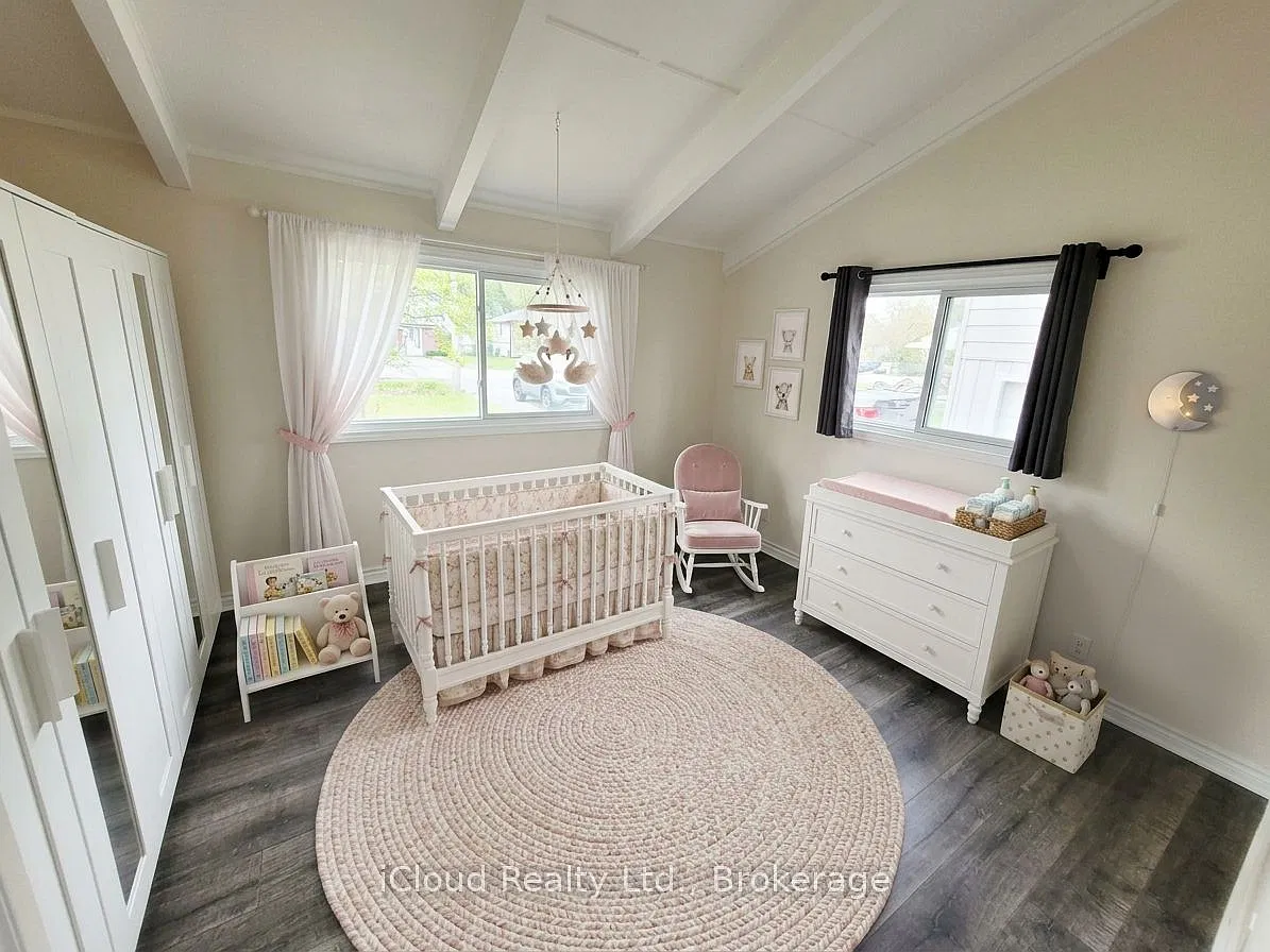 2 bed, $2,520 — Photo 3