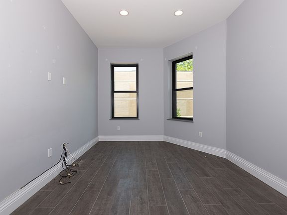 3rd image of 776 Halsey St #3A