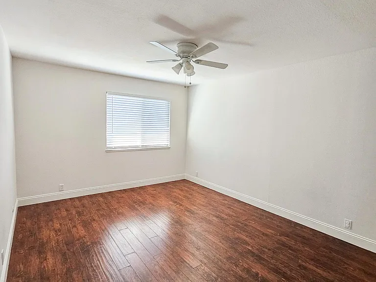 1653 Kentfield Ave — Photo 28