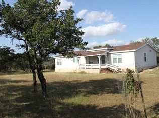 287 Crossing Dr, Harper, TX 78631