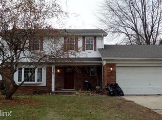 3559 Oriole Rd, Troy, MI 48084