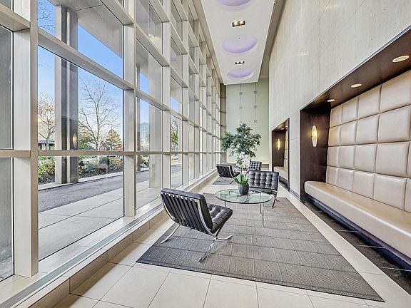 4th image of 5320 N Sheridan Rd APT 2507