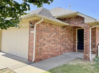 9711 SW 16th St, Oklahoma City, OK 73128