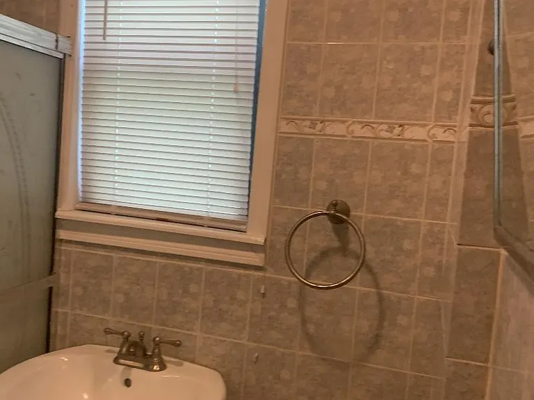 360 Ege Ave — Photo 2