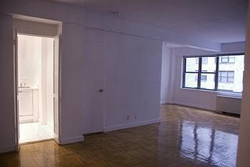 1st image of 210 E 58th St APT 3E