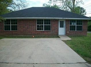 1119 School St, Mount Pleasant, TX 75455