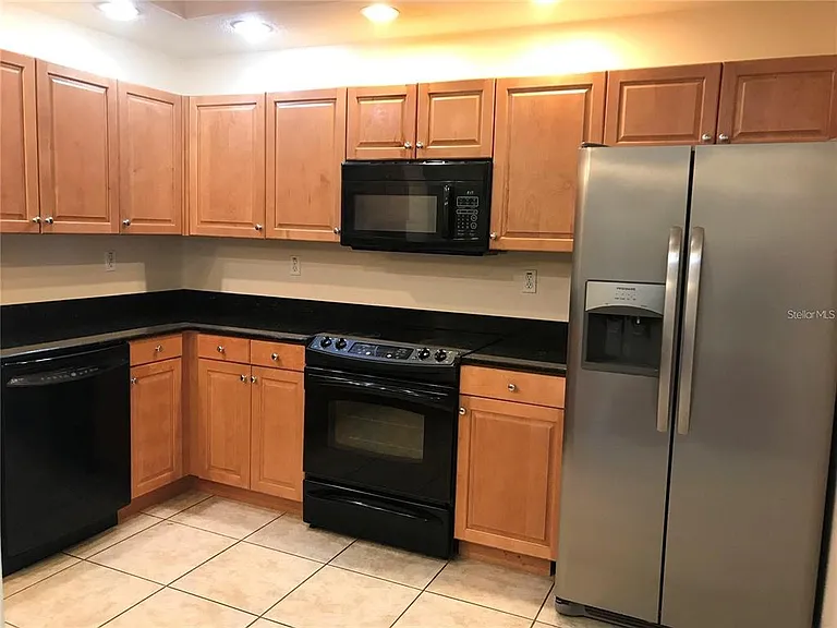 628 Cleveland St #903 — Photo 7