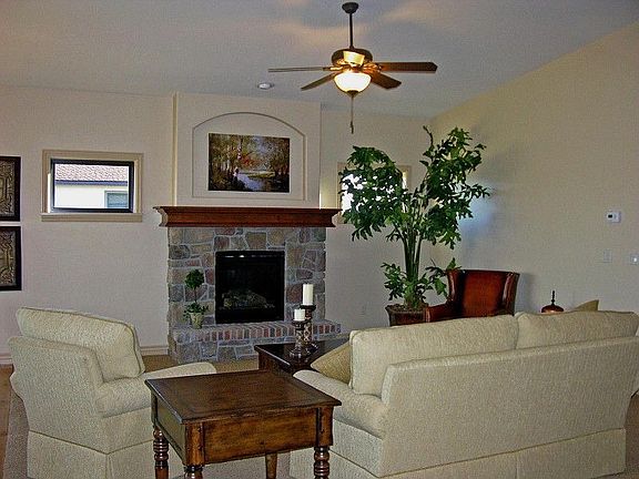 4th image of 122 E Cholla Hills St