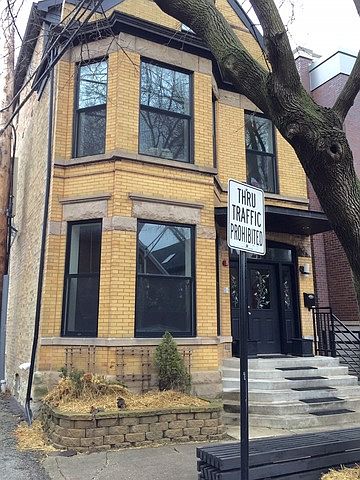 2nd image of 2144 W Cortland St #2