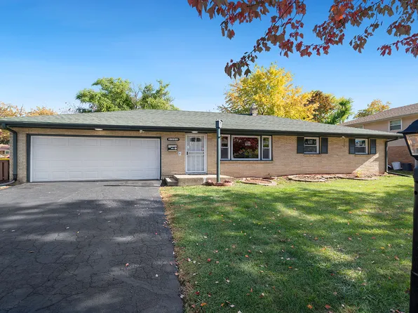 2304 Wyoming Dr, Rockford, IL 61108