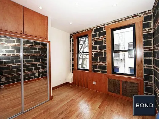 Rented by Bond New York | media 10
