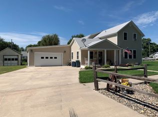 209 S 1st St, Oneill, NE 68763