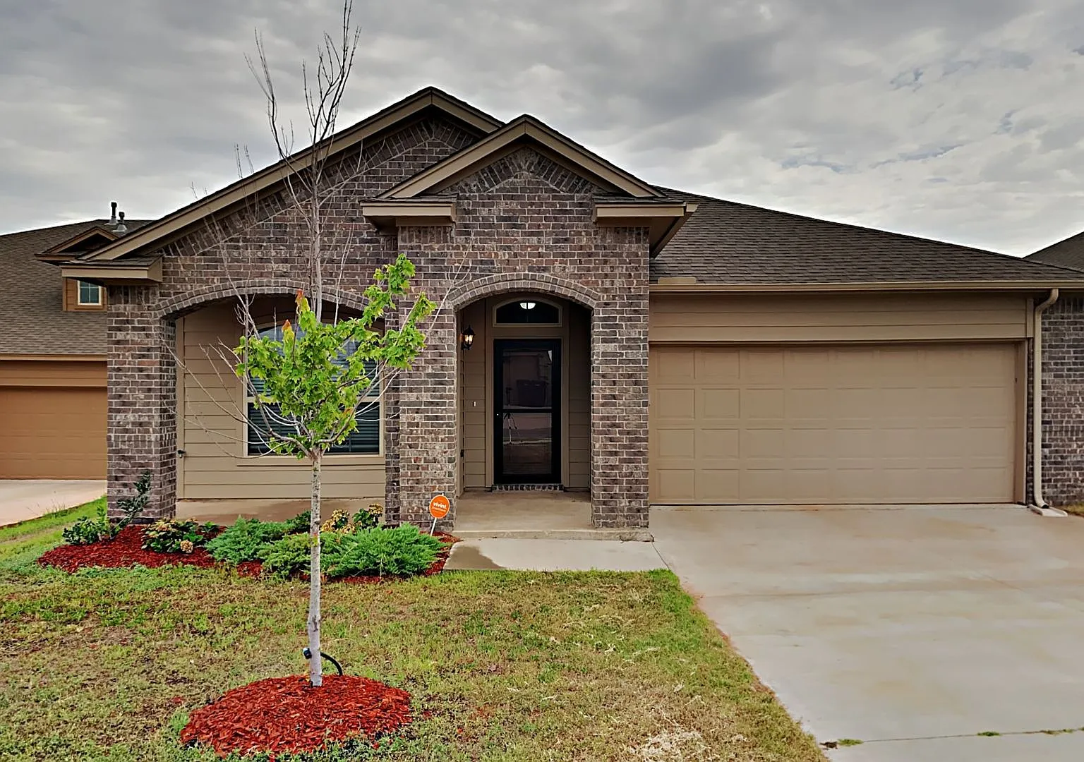 Spacious 3 Bedroom 2 Bathroom Home with Office/Flex Space in Piedmont Schools — Photo 1
