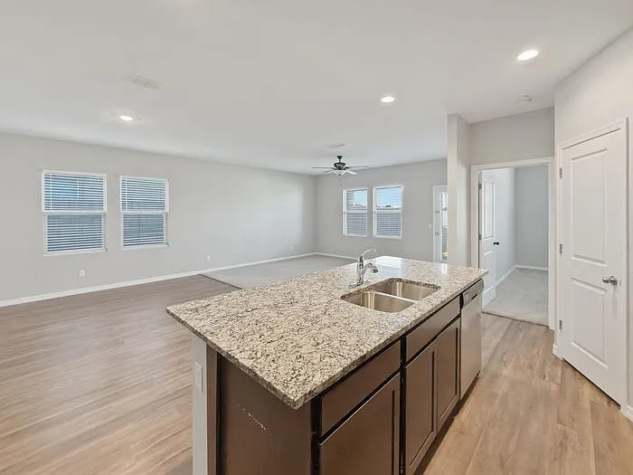 19590 W Badgett Ln — Photo 8