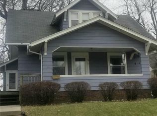 405 Washington St, Pella, IA 50219